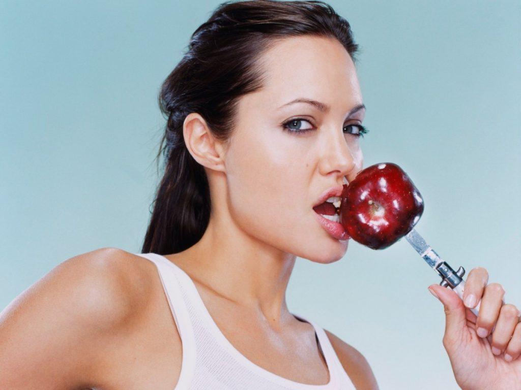 Как худела Анджелина Джоли: эффективные диеты для похудения