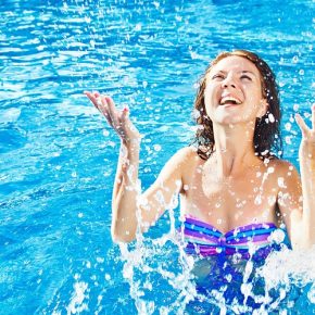 Аквааэробика для похудения: упражнения в бассейне